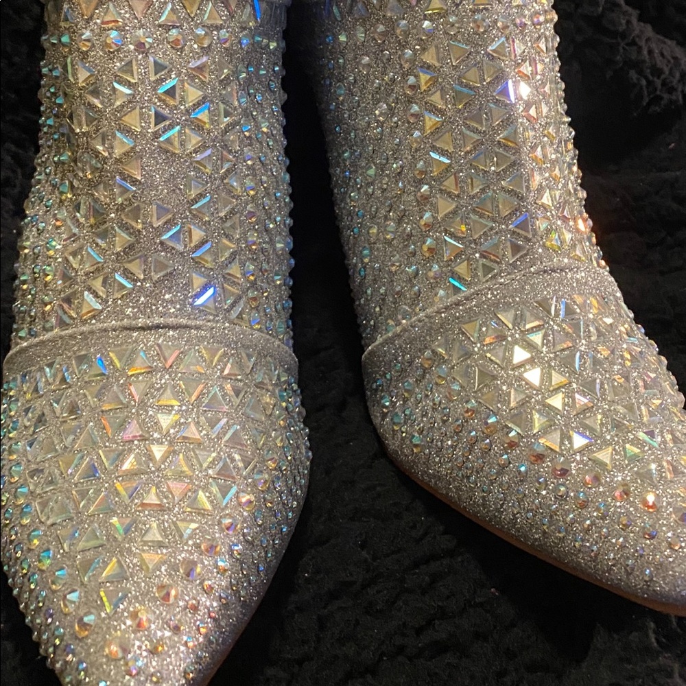 Boots - Picture 2 of 7